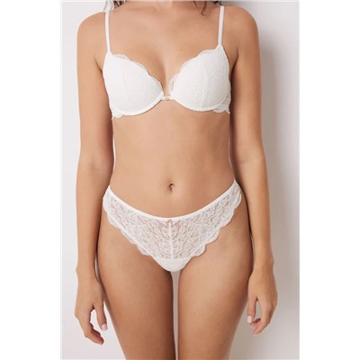 Tanga encaje blanco