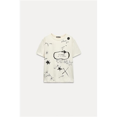T-SHIRT WITH CONTRAST PRINT