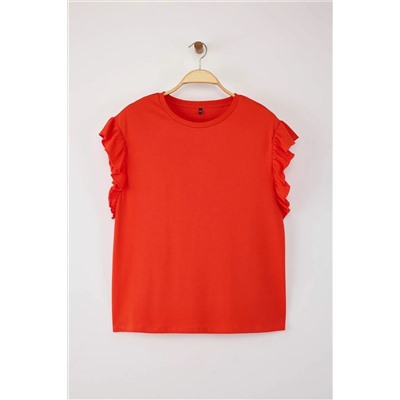 Kırmızı Bisiklet Yaka Kolları Fırfırlı %100 Pamuk Örme T-Shirt TBBSS23BF00006