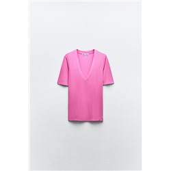 FLOWING V-NECK T-SHIRT