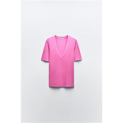 FLOWING V-NECK T-SHIRT