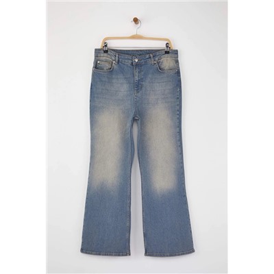 Koyu Mavi Soluk Efekt Vintage Yüksel Bel İspanyol Paça Büyük Beden Jeans TBBAW26CJ00004
