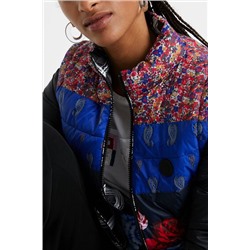 Chaqueta eco acolchada patch estampados