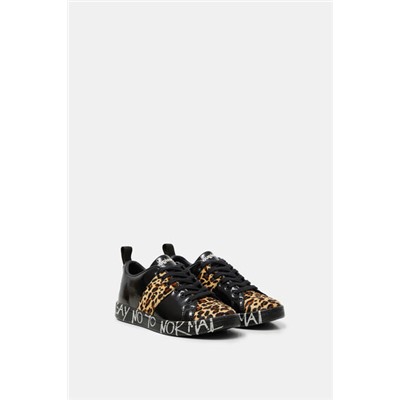 Zapatilla charol animal print