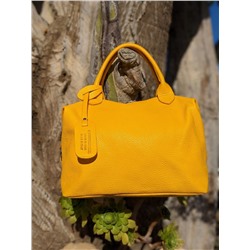 AB.Z · Pelle · 21-13 (740) amarillo