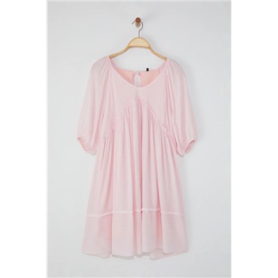 Pembe Balon Kol Crinkle Mini Dokuma Büyük Beden Elbise TBBSS25AH00168