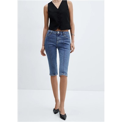 Jeans capri costuras decorativas