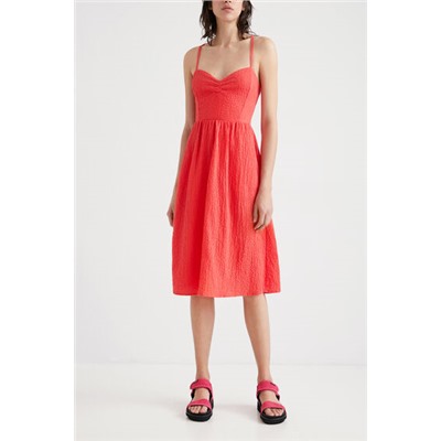 Vestido midi evasé