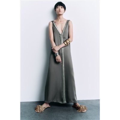 SPLIT SUEDE SANDALS WITH FRINGING