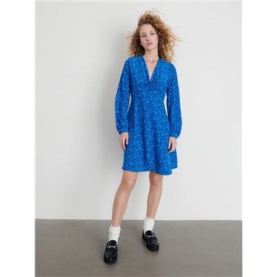 Gemustertes kleid