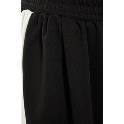 Siyah Beli Lastikli Şerit Detaylı Geniş Paça Örme Pantolon TBBAW23AR00018