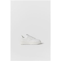 KIDS/ CHUNKY SOLE SNEAKERS
