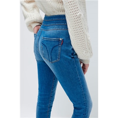 Vaquero slim de tiro alto Azul