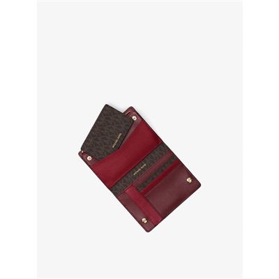 MICHAEL MICHAEL KORS Medium Logo Slim Wallet