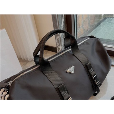 Крутейшая Сумка Prad*a x Adid*as