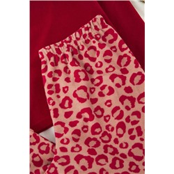 Kırmızı Leopar Desenli Polar Kışlık Örme Pijama Takımı TBBAW26AI00018