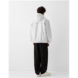 Lightweight hooded jacket