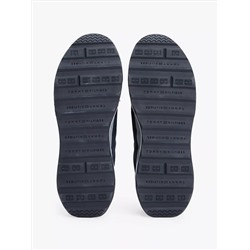 Classic Suede Running Sneaker