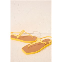 Chanclas entrelazadas punta cuadrada