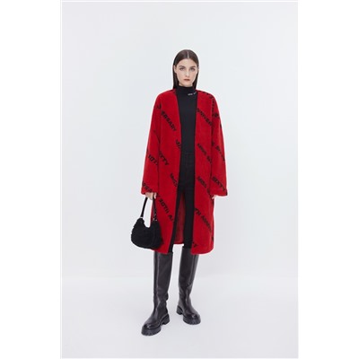 Abrigo Rojo