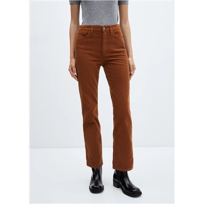 Pantalón recto tiro medio pana