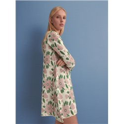 Gemustertes kleid