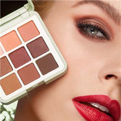 green me eyeshadow palette