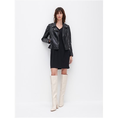 Lederjacke im Biker-Stil