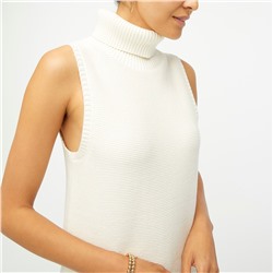 Turtleneck sweater tank