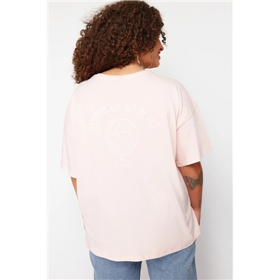 Açık Pembe %100 Pamuk Sırt Baskılı Geniş Rahat Kesim Bisiklet Yaka Örme T-Shirt TBBSS24BF00025