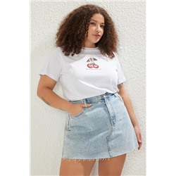 Trendyol Curve Beyaz Regular Fit Kiraz Baskılı Büyük Beden T-shirt TBBSS25BF00017