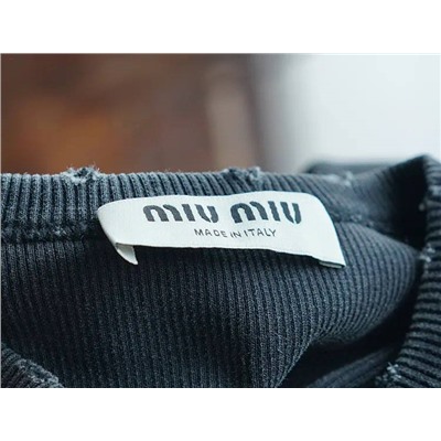 Женская майка в рубчик, экспорт 🩷 MIU MI*U