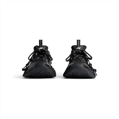 Women's 3xl Sneaker in Black