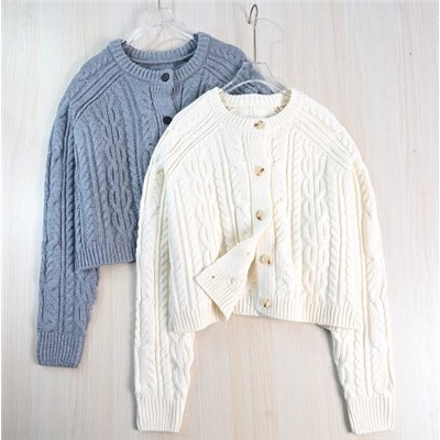 Кардиган в стиле ретро, ​​связанный косами  CO*S