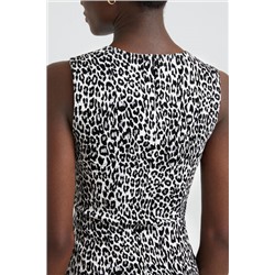 Vestido slim sin mangas