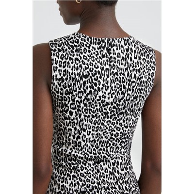 Vestido slim sin mangas