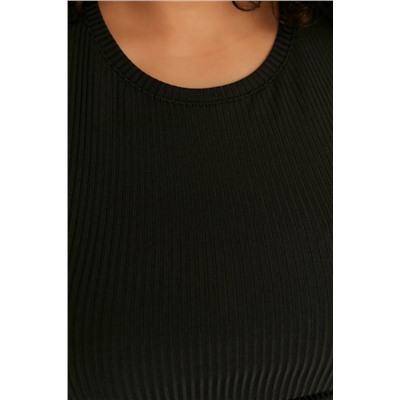 Siyah Crop Bisiklet Yaka Örme Büyük Beden T-Shirt TBBSS22TS2107