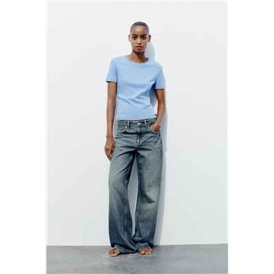 T-SHIRT WITH BACK SEAM