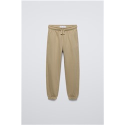 LABEL SWEATSHIRT AND JOGGERS SET