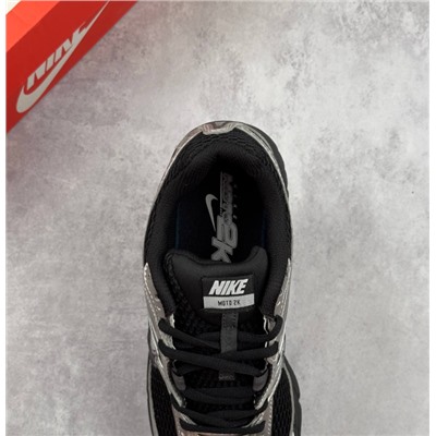 Nik*e Air max MOTO 2K