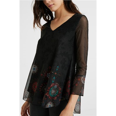 Camiseta multicapas avolantada
