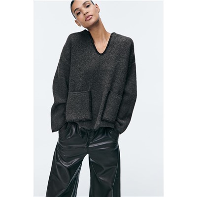 KNIT SWEATER WITH CONTRAST TOPSTITCHING
