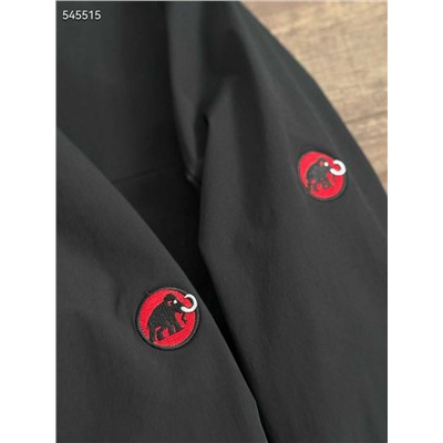 Водоотталкивающая куртока с капюшоном Mammu*t SOFtech