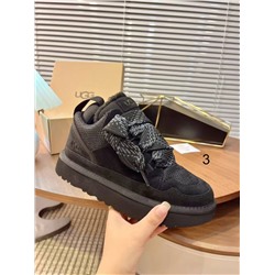 Теплые женские кроссовки в красивых расцветках UG*G