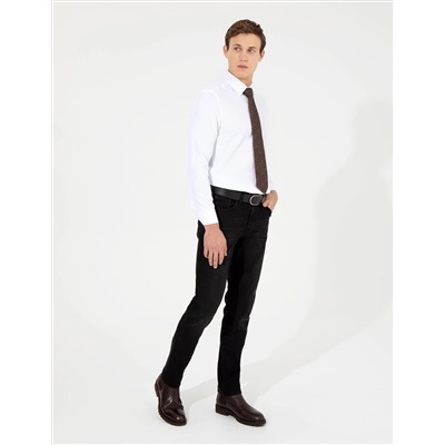 Beyaz Slim Fit Armürlü Uzun Kollu Gömlek
