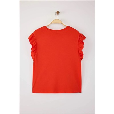 Kırmızı Bisiklet Yaka Kolları Fırfırlı %100 Pamuk Örme T-Shirt TBBSS23BF00006