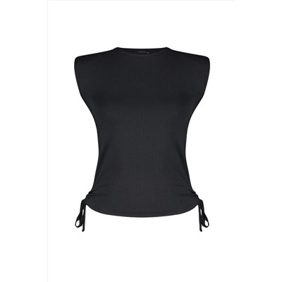 Siyah Yanları Büzgülü Vatkalı Örme Crop Büyük Beden Bluz TBBSS23AF00011