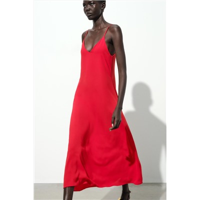 FLOWING LONG DRESS