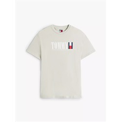 Tommy Jeans Retro Flag Logo T-Shirt