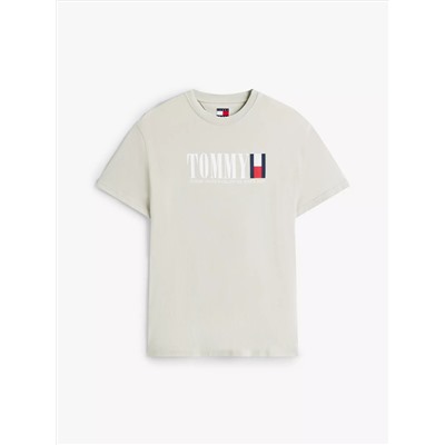 Tommy Jeans Retro Flag Logo T-Shirt